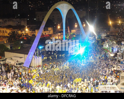 Carnival floats and dancers at the Sambadromo, Rio de Janeiro Stock Photo