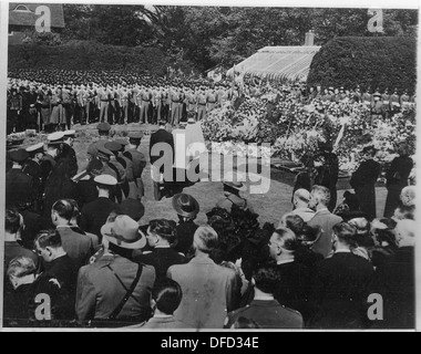 Eleanor Roosevelt at Franklin D. Roosevelt funeral in Hyde Park, New York 195418 Stock Photo