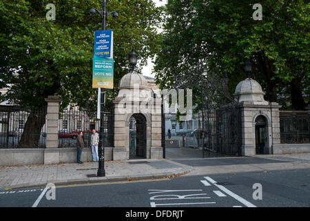 4th Oct, 2013. The Irish Government suffered an embarrassing defeat in the Seanad (Senate) last night on the eve of the referendum to scrap the Upper House. Stock Photo