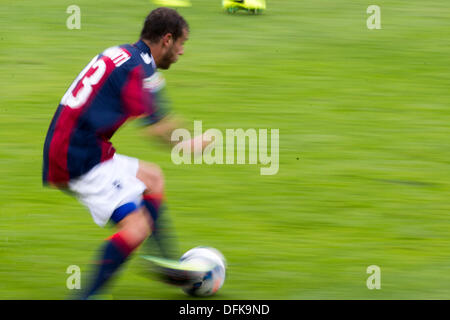 Bologna, Italy. 5th Oct, 2013. Alessandro Diamanti (Bologna) Football / Soccer : Italian 'Serie A' match between Bologna 1-4 Hellas Verona FC at Renato Dall'Ara Stadium in Bologna, Italy . Credit:  Maurizio Borsari/AFLO/Alamy Live News Stock Photo