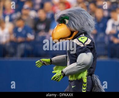 File:Blitz Seattle Seahawks Mascot.jpg - Wikimedia Commons