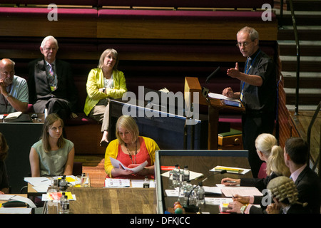 CHURCH OF ENGLAND GENERAL SYNOD UNI OF YORK Archbishop of Canterbury Justin Welby speech Stock Photo