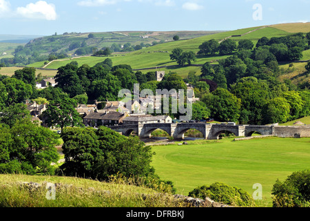 The iconic Yorkshire Dales village of Burnsall, Wharfedale, England Stock Photo