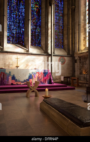 Salisbury Cathedral's Trinity Chapel and St Osmond's coffin Stock Photo