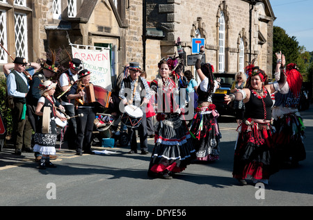 400 Roses Dance Troupe Stock Photo - Alamy