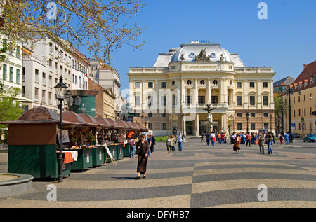 Bratislava, Slovakia. Slovenske narodne divadlo (Slovak National Theatre) in Hviezdoslavovo namestie (square) Stock Photo