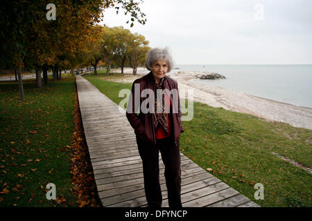 Godrich, Ontario, Canada. 23 Oct, 2006. FILE PHOTO - Canadian author ALICE MUNRO, 82, is the first Canadian-based writer to win the Nobel Prize for literature. Upon hearing the news, a 'delighted' Munro says she knew she was in the running for the prize, but never thought she'd win. The 82-year-old writer was named today as the 110th Nobel laureate in literature and the only the 13th woman to receive the distinction. An official at The Swedish Academy, which selects Nobel literature winners, called Munro a 'master of the contemporary short story.' Credit:  ZUMA Press, Inc./Alamy Live News Stock Photo