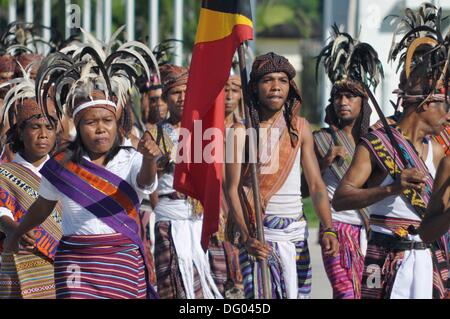 Dili (East Timor): Mauberes, East-Timorese people in traditional clothes, at the Independence Restoration Day´s Parade (May