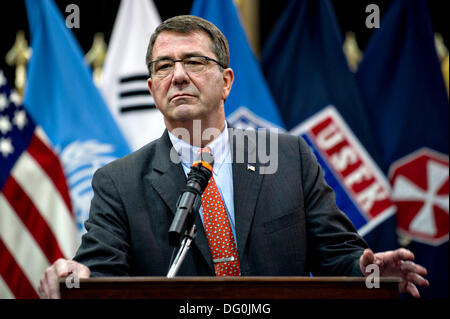 US Deputy Secretary of Defense Ashton B. Carter addresses soldiers at a town hall meeting at Camp Humphreys July 26, 2012 in Seoul, South Korea.  Carter a theoretical physicist and former Harvard professor resigned from the Pentagon October 10, 2013. Stock Photo