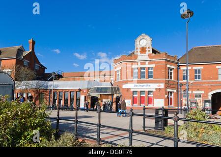 Basingstoke railway station from Alencon Link, Basingstoke Stock Photo ...