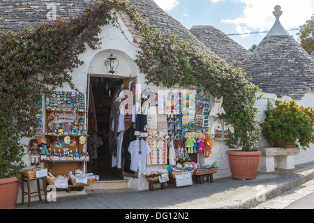 Souvenir shop, Alberobello, Puglia, Italy Stock Photo