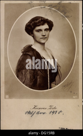Passepartout Ak Kaiserin Zita von Österreich, NPG 6211; gelaufen 1917, Stempelspur, sonst guter Zustand Stock Photo