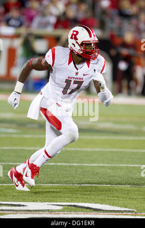Louisville, KY, USA. 10th Oct, 2013. October 10, 2013: WR (17) Brandon Coleman during the NCAA football game between the Rutgers Scarlet Knights and the Louisville Cardinals at Papa John's Stadium in Louisville, KY. Louisville defeated Rutgers 24-10. Credit:  csm/Alamy Live News Stock Photo