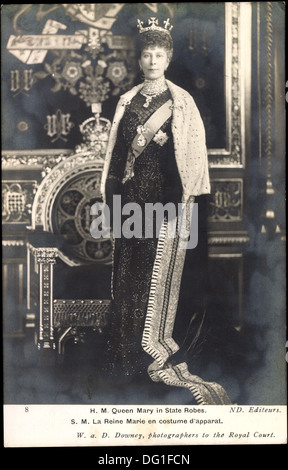 Ak Her Majesty Queen Mary, Königin Maria von Teck, State Robes; Stock Photo