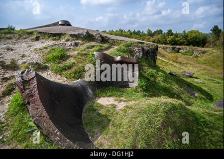 Demolished WW1 turret of the of the First World War One Fort de Vaux at Vaux-Devant-Damloup, Lorraine, Battle of Verdun, France Stock Photo