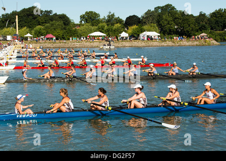 Royal Henley Regatta, rowers at the gate ready for a meet Stock Photo