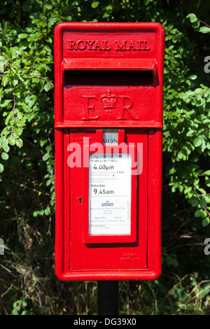 A Royal Mail postbox in the U.K. Stock Photo