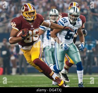 Arlington, Texas, USA. 13th Oct, 2013. October 14, 2013 Arlington, Tx. USA. Washington Redskins tight end Jason Reed after a catch as the Dallas Cowboys defeated Washington Redskins 31 to 16 at ATT Stadium in Arlington, Tx. Credit:  Ralph Lauer/ZUMAPRESS.com/Alamy Live News Stock Photo