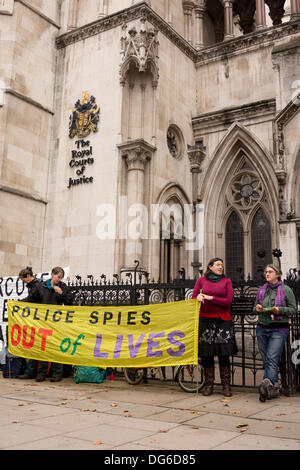London, UK. 15th October 2013. A march by retired soldiers protesting ...