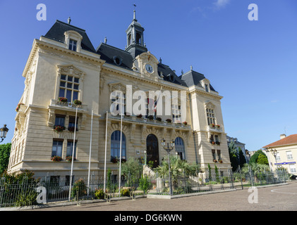 France, Midi-Pyrénées - Tarbes. The Mairie civic building. Stock Photo