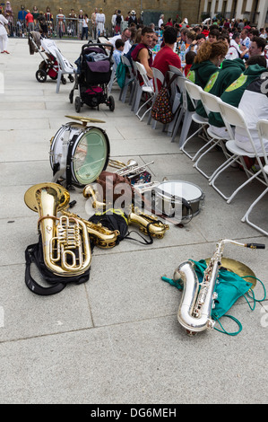 San Sebastian. Festival June 29 2013 to celebrate 200 anniversary liberation city - dinner for musicians and 'giants' teams. Stock Photo