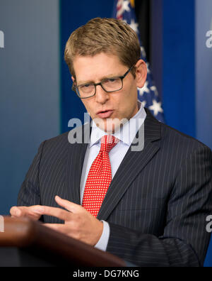 White House Press Secretary Jay Carney conducts his Daily Briefing in ...