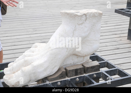 The Marble Foot. The remains of a Roman statue in Rome Stock Photo - Alamy