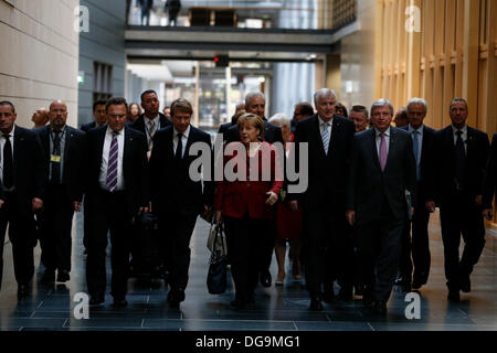 Berlin, Germany. October 17th, 2013. third  Exploratory talk between the leaders of CSU / CDU and SPD for the possible formation of a government coalition realized at the German Parliamentary Society in Berlin. / Picture: Leadders of the CSU/CDU. Credit:  Reynaldo Chaib Paganelli/Alamy Live News Stock Photo