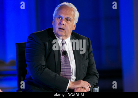 Fred Smith, founder, chairman and CEO of FedEx Stock Photo - Alamy