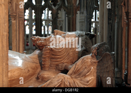 The tomb of King Edward II inside Gloucester Cathedral, Gloucester, Glous, UK. Stock Photo