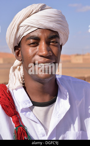 Gnaoua musician with a turban, Merzouga, Meknès-Tafilalet region, Morocco Stock Photo