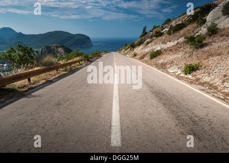 Dividing line on the coastal mountain highway in Montenegro Stock Photo