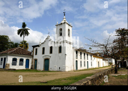 Capela de Nossa Senhora das Dores, church in the old town of Paraty or Parati, Costa Verde, State of Rio de Janeiro, Brazil Stock Photo