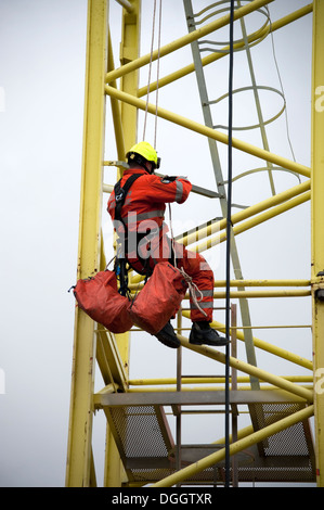 Rescue rope hi-res stock photography and images - Alamy