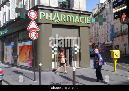 Paris France,9th arrondissement,Rue Jean-Baptiste Pigalle,senior seniors citizen citizens,man men male,Pharmacie,pharmacy,drugstore,entrance,front,str Stock Photo