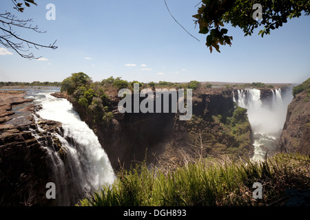 The Victoria Falls seen from the Zimbabwe side; Devils cataract on left, Main cataract  on right, Zimbabwe, Africa Stock Photo