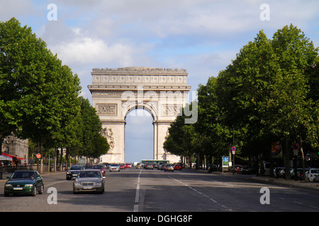 Paris France,Europe,French,16th 17th arrondissement,Avenue de la Grande Armée,Arc de Triomphe,Pace Charles de Gaulle,memorial,traffic,visitors travel Stock Photo