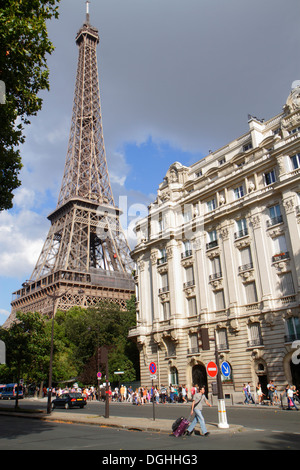 Paris France,7th arrondissement,Avenue de Suffren,Eiffel Tower,Haussman condominium,residential,apartment,apartments,flat,building,France130819136 Stock Photo