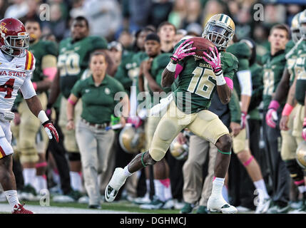 Baylor Bears wide receiver Tevin Reese (16) catches a pass for a first down during an NCAA college football game between the Iowa State Cyclones and the Baylor Bears, Saturday at Floyd Casey Stadium, Oct. 19th, 2013 in Waco, Texas..Baylor wins 71-7.. Stock Photo