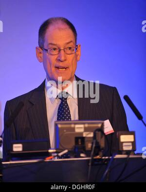 Ed Anderson Chairman of the AOA at the Airport operators from all over the UK are at The Airport Operators Association (AOA) conference Stock Photo
