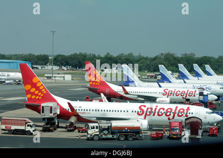 Aircrafts of Indian domestic fliers, Spice jet and indigo airlines, at the mumbai international airport Stock Photo