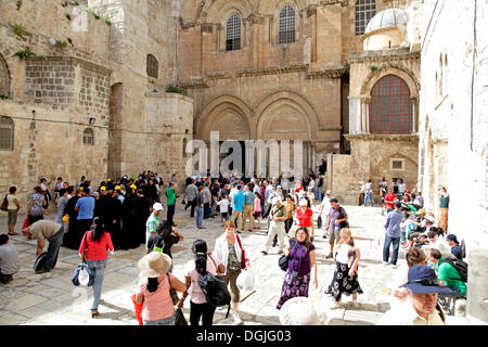 Entrance to the Church of the Holy Sepulchre in Jerusalem, Yerushalayim, Israel, Middle East Stock Photo