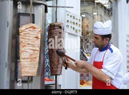 Doner food stand with lamb kebab and chicken kebab, Istanbul, European side, Istanbul Province, Turkey, European side Stock Photo