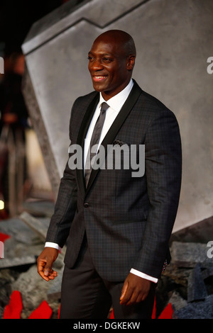 Adewale Akinnuoye-Agbaje attends the World Premiere of 'Thor: The Dark ...