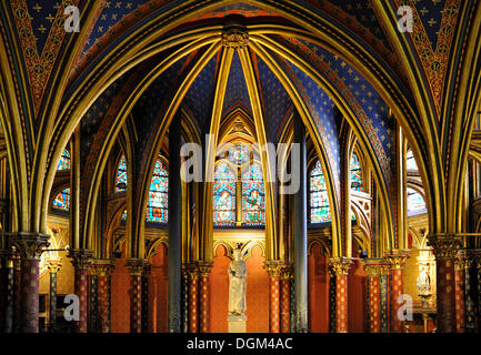 Choir, altar with statue of Louis IX, lower chapel or Chapelle Basse, Sainte-Chapelle former palace chapel, Île de la Cité Stock Photo