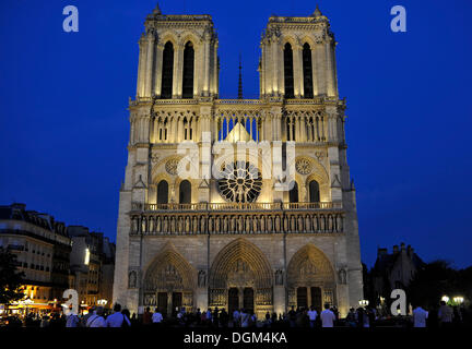 Night shot, western facade of Notre Dame Cathedral, Ile de la Cité, Paris, France, Europe Stock Photo