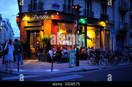 Restaurant La Perla, Jewish quarter of Le Marais, Village St Paul, Paris, France, Europe, PublicGround Stock Photo