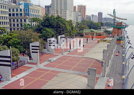 Overlooking the waterfront promenade of Malecon Park on the bank of the Rio Guayas River, Guayaquil, Ecuador, South America Stock Photo