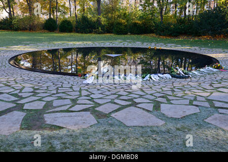 Newly opened Memorial to the Sinti and Roma murdered by the Nazis, Berlin Zoo Stock Photo