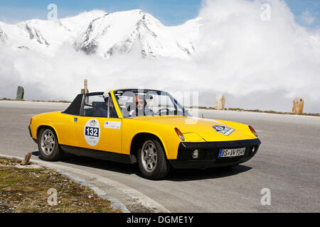Vintage Car Rally, Kitzbuehel Alpine Rally 2012, Grossglockner High Alpine Road, VW Porsche 914-4, built in 1973, Grossglockner Stock Photo